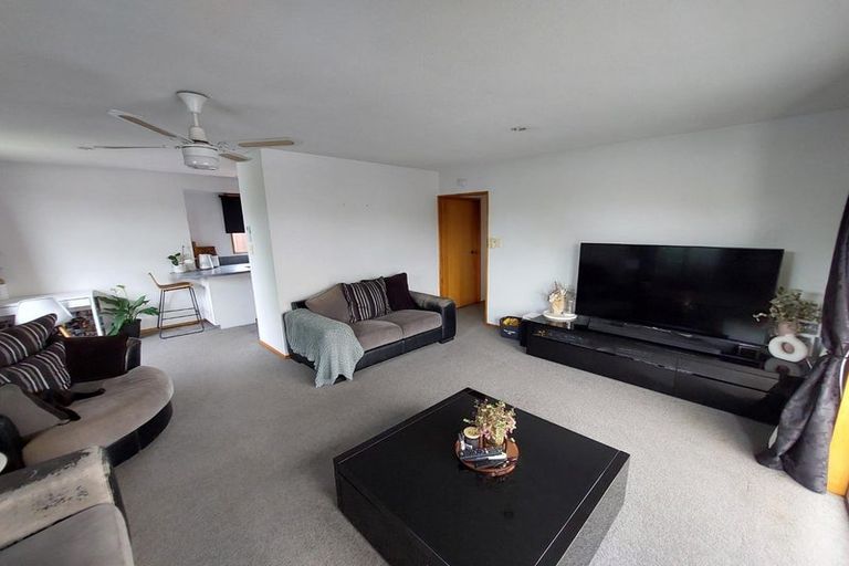 Photo of property in 1/46 Shannon Place, Belfast, Christchurch, 8051