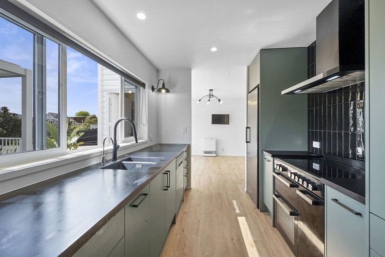 Photo of property in 37 Aratapu Street, Waitara, 4320