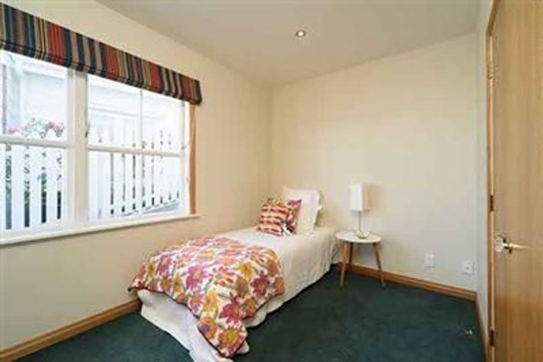 Photo of property in 58 Rama Crescent, Khandallah, Wellington, 6035