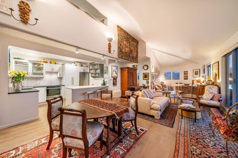 Photo of property in Tennyson Apartments, 4/25 Tennyson Street, Te Aro, Wellington, 6011