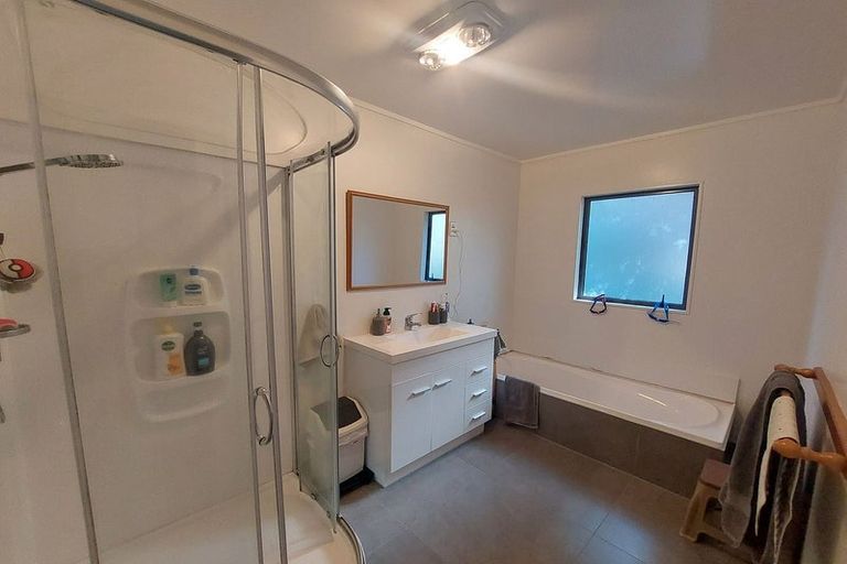 Photo of property in 1/59 Salamanca Road, Sunnynook, Auckland, 0620