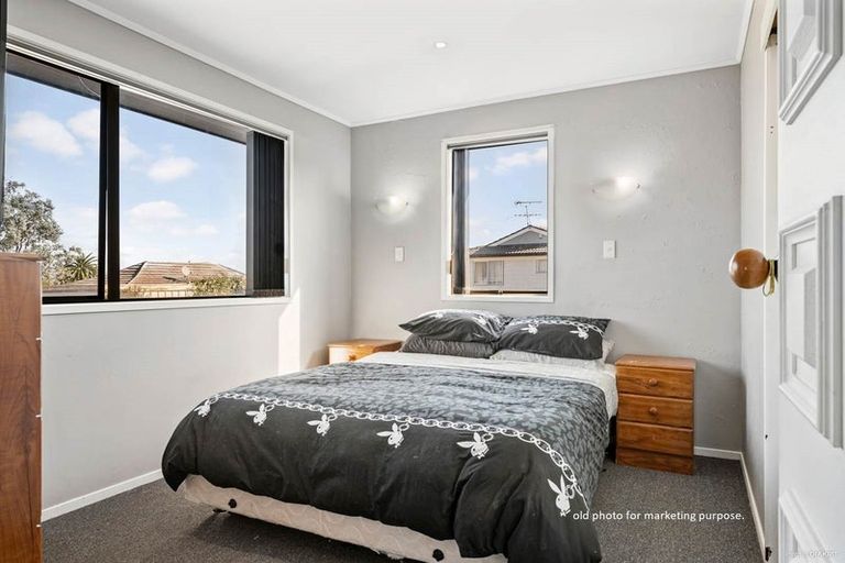 Photo of property in 64 Hyperion Drive, Randwick Park, Auckland, 2105