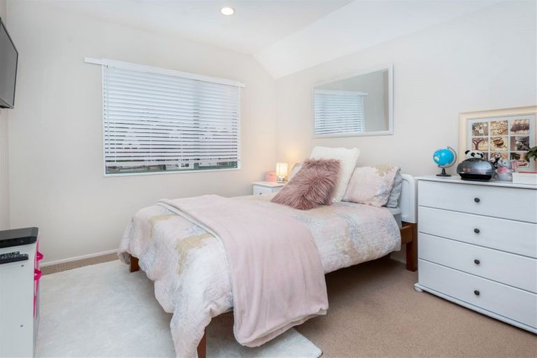 Photo of property in 3/82 Ridge Road, Howick, Auckland, 2014