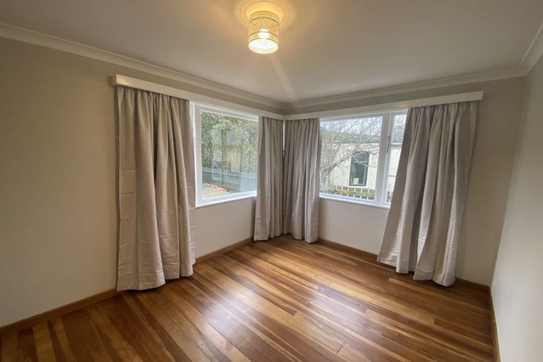 Photo of property in 148 Main Road, Tawa, Wellington, 5028