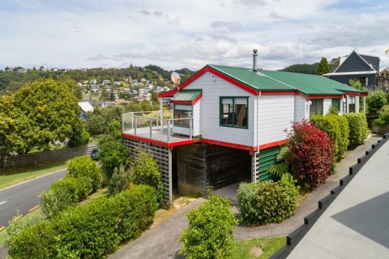 Photo of property in 121 Bambury Place, Onemana, Whangamata, 3691