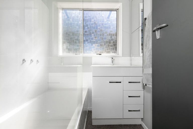 Photo of property in 16b Marere Avenue, Paraparaumu, 5032