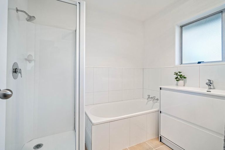 Photo of property in 1/8 Hythe Lane, Saint Martins, Christchurch, 8022