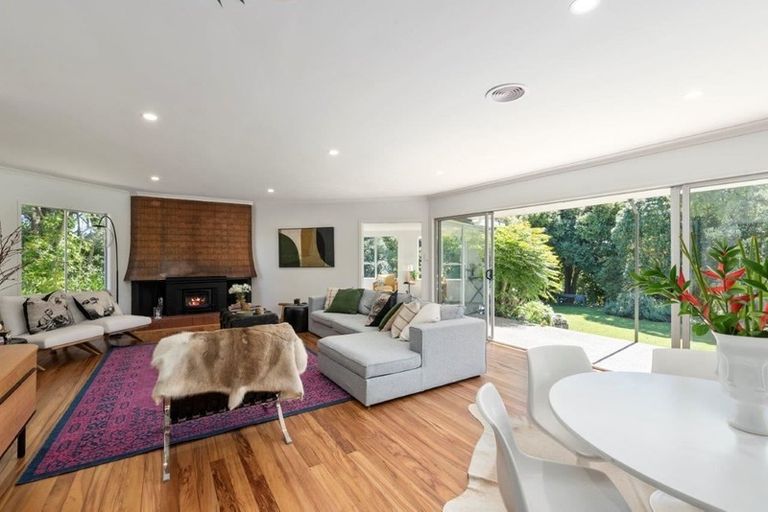 Photo of property in 38-40 Puriri Road, Waikanae, 5036