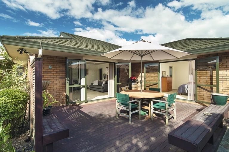 Photo of property in 13 Tom Keven Way, Pukekohe, 2120