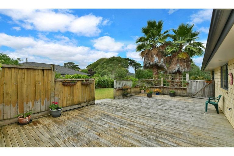 Photo of property in 8 Puhoi Close, Puhoi, Warkworth, 0994
