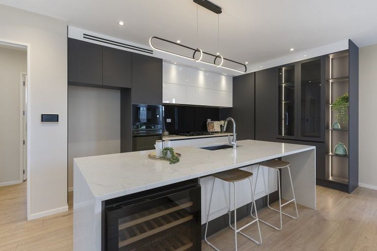 Photo of property in 345 Flat Bush School Road, Flat Bush, Auckland, 2019