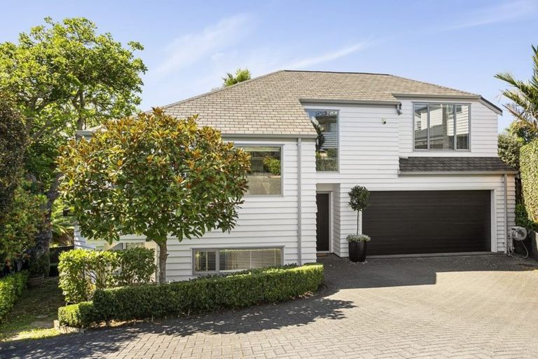 Photo of property in 3/40 Kowhai Road, Campbells Bay, Auckland, 0630