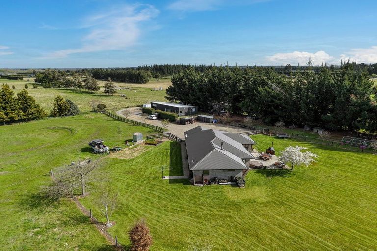 Photo of property in 166 Swamp Road, Loburn, Rangiora, 7472