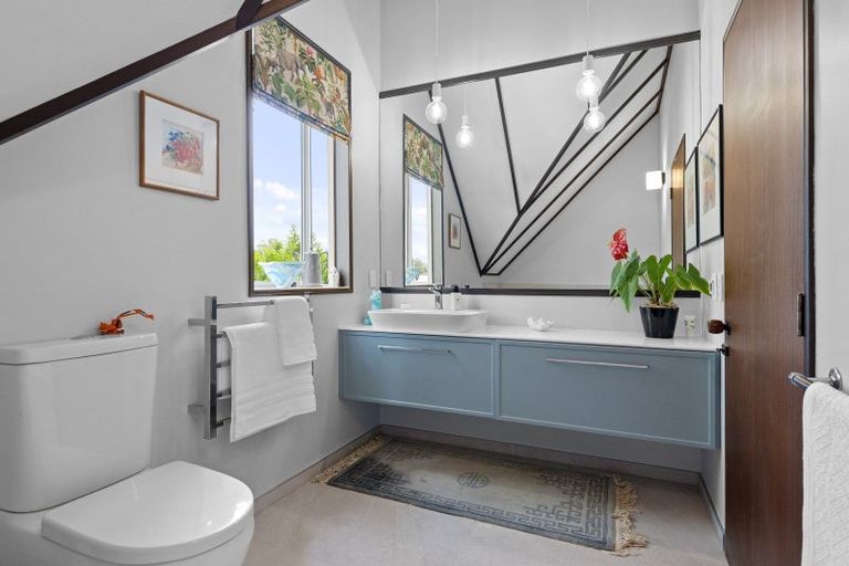 Photo of property in 15a Clyde Road, Upper Riccarton, Christchurch, 8041