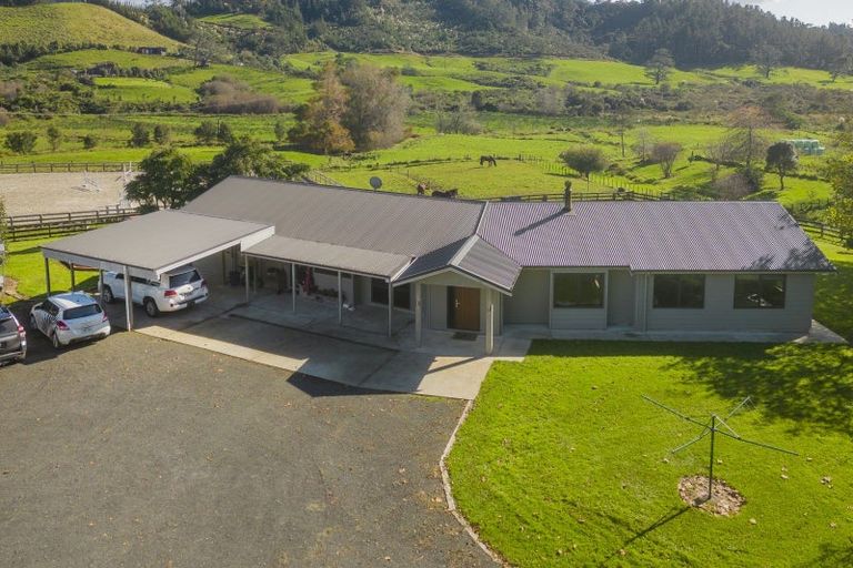 Photo of property in 77 Hodge Road, Coroglen, Whitianga, 3591