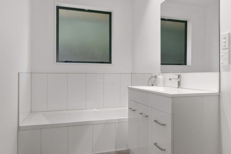 Photo of property in 10a Taramea Rise, Pyes Pa, Tauranga, 3112