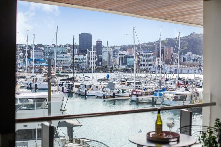 Photo of property in Clyde Quay Wharf, 1/7b Clyde Quay Wharf, Te Aro, Wellington, 6011