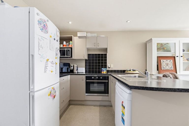 Photo of property in 42 Park Avenue, Papatoetoe, Auckland, 2025