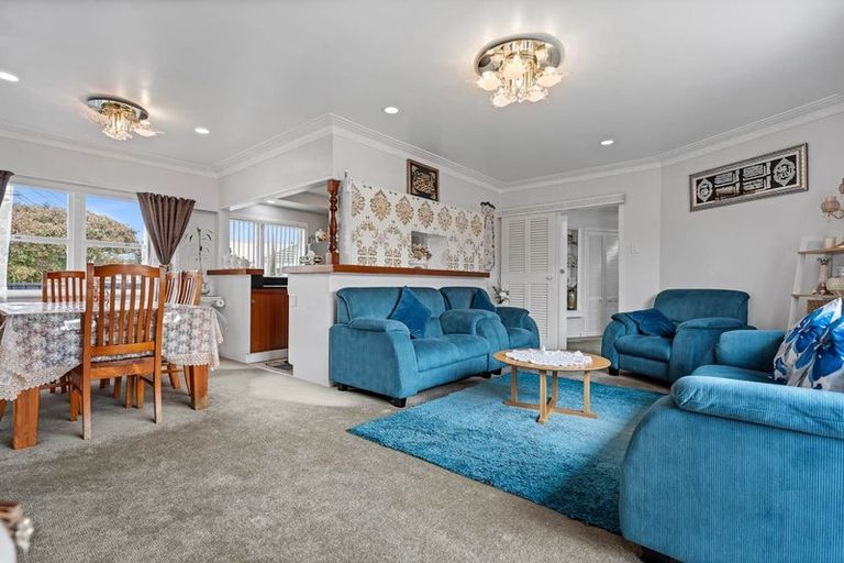 Photo of property in 57 Rosella Road, Mangere East, Auckland, 2024