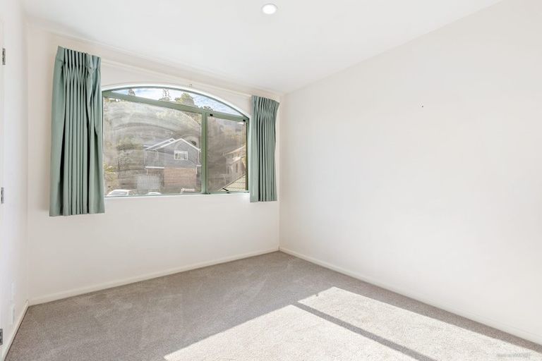 Photo of property in 1/42 Noeleen Street, Glenfield, Auckland, 0629