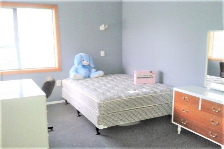 Photo of property in 51 Devon Road, Bucklands Beach, Auckland, 2012