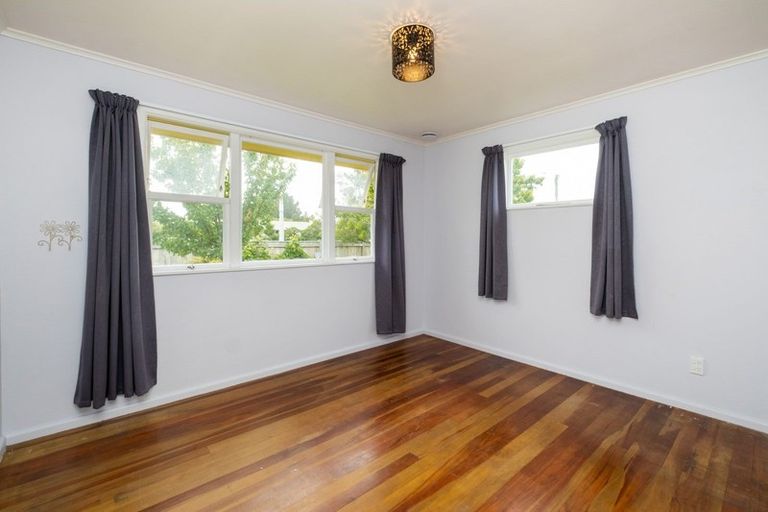 Photo of property in 581 Main North Road, Bay View, Napier, 4104