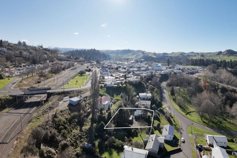 Photo of property in 11 Kakapo Place, Taihape, 4720