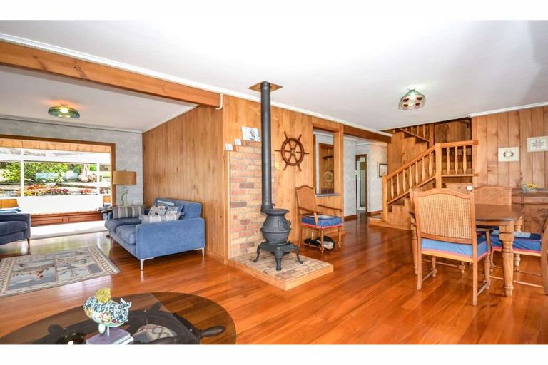 Photo of property in 28 Rangitane Loop Road, Kerikeri, 0294