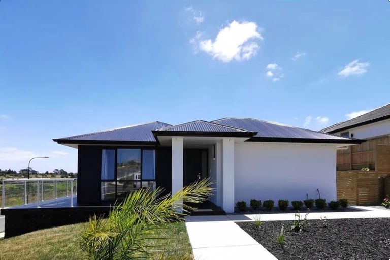 Photo of property in 150 Ninth View Avenue, Beachlands, Auckland, 2018