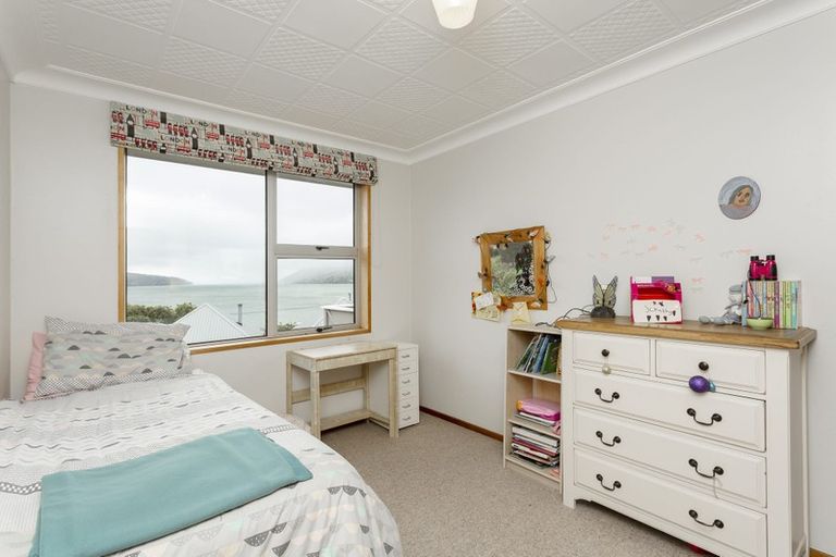 Photo of property in 27 Bayne Terrace, Macandrew Bay, Dunedin, 9014