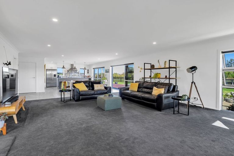 Photo of property in 3 Carex Grove, Foxton Beach, Foxton, 4815