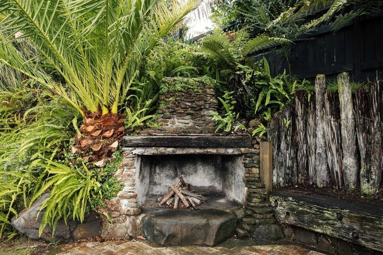 Photo of property in 37 Poike Road, Hairini, Tauranga, 3112