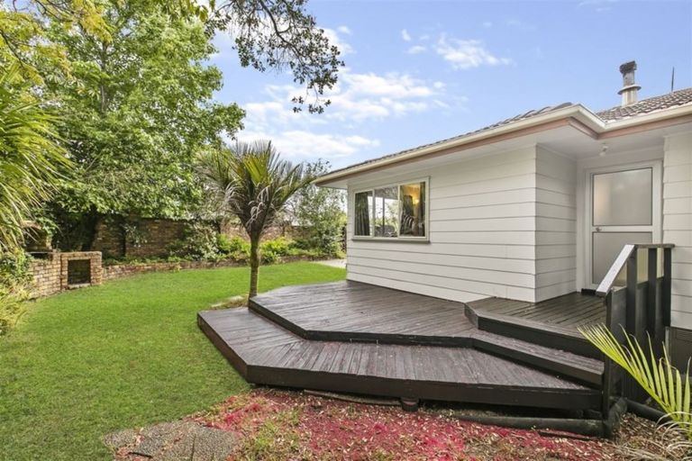 Photo of property in 123 Oreil Avenue, West Harbour, Auckland, 0618