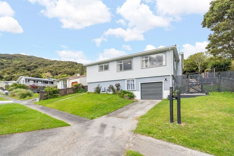 Photo of property in 30 Antrim Crescent, Wainuiomata, Lower Hutt, 5014