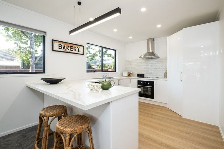 Photo of property in 2/14 Nathan Street, Tawa, Wellington, 5028