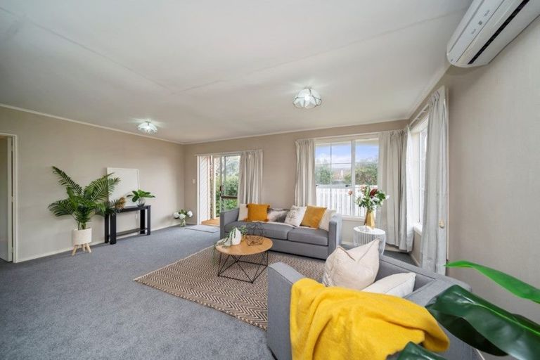 Photo of property in 35 Wesley Avenue, Frankleigh Park, New Plymouth, 4310