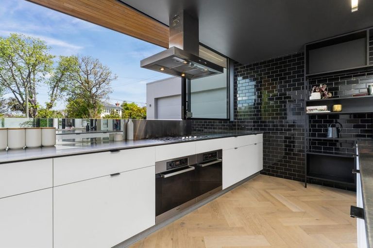 Photo of property in 71 Chapter Street, St Albans, Christchurch, 8052