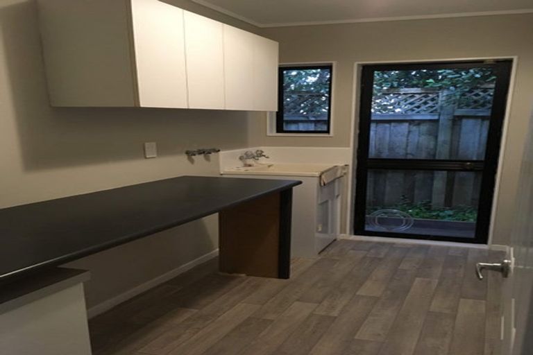 Photo of property in 240 Henderson Valley Road, Henderson, Auckland, 0612