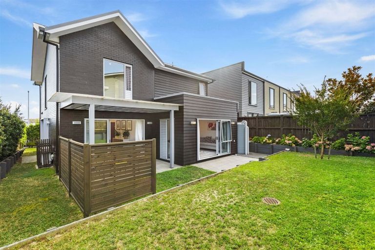 Photo of property in 20 Shelduck Way, Hobsonville, Auckland, 0616