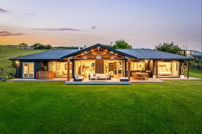 Photo of property in 113 Takatu Road, Tawharanui Peninsula, Warkworth, 0986