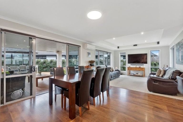 Photo of property in 18 Amokura Crescent, Flagstaff, Hamilton, 3210