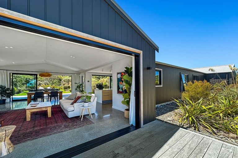 Photo of property in 46 Lacebark Drive, Kinloch, Taupo, 3377