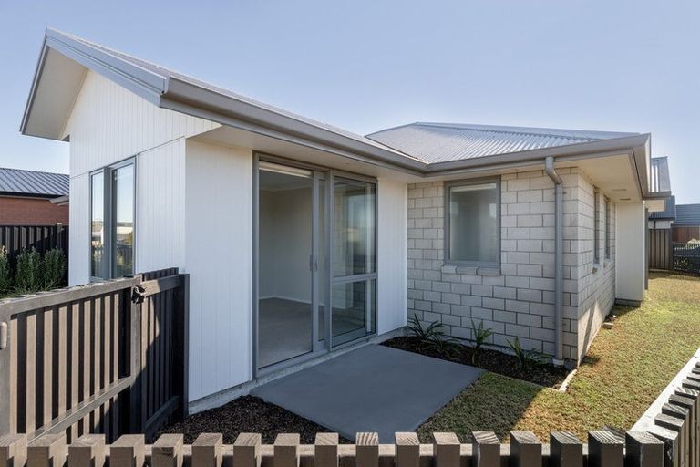 Photo of property in 31 Empire Crescent, Papamoa, 3118