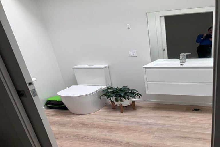 Photo of property in 8/28 Fitzherbert Road, Wainuiomata, Lower Hutt, 5014