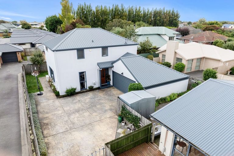 Photo of property in 40a Sawyers Arms Road, Northcote, Christchurch, 8052