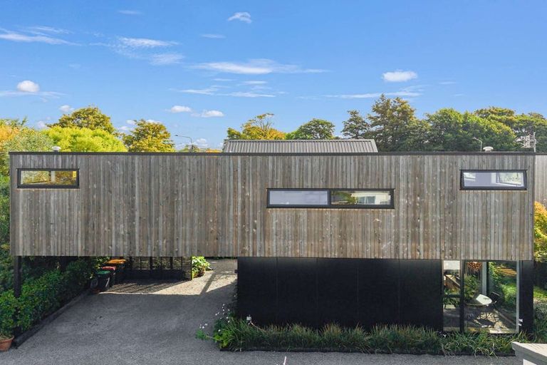 Photo of property in 53a Edward Avenue, Edgeware, Christchurch, 8013