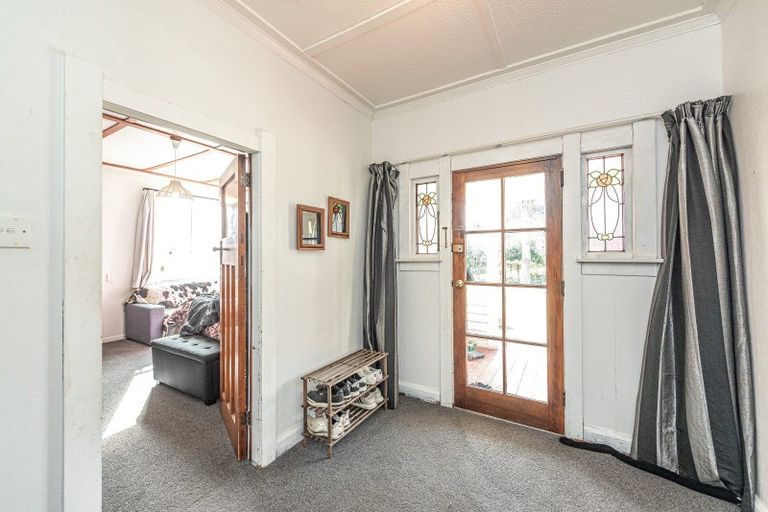 Photo of property in 102 Putiki Drive, Putiki, Whanganui, 4500