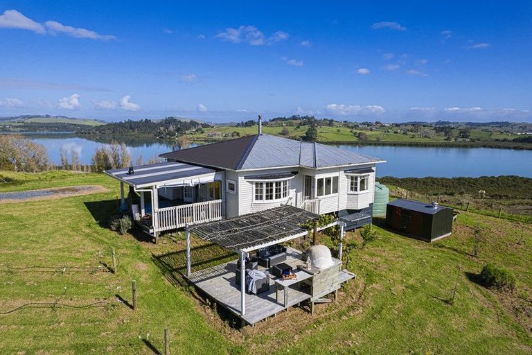 Photo of property in 228 Petley Road, Paparoa, 0571