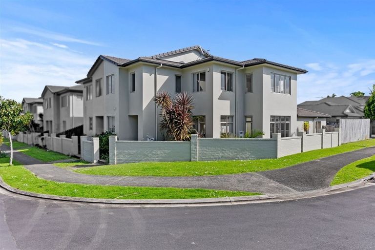 Photo of property in 119 Baverstock Road, Flat Bush, Auckland, 2016