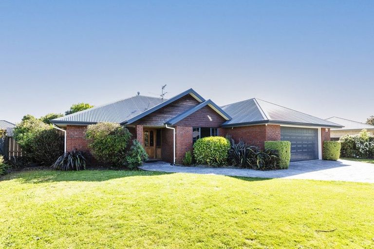 Photo of property in 25 Panckhurst Drive, Woodend, 7610